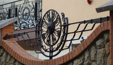 forged fences price Europe